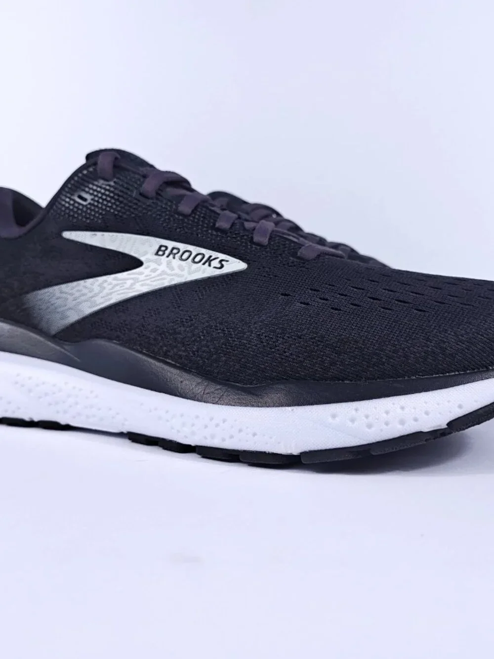 Brooks Ghost 16 Womens 11 Neutral Cushion Road Running Shoes Black DNA Loft